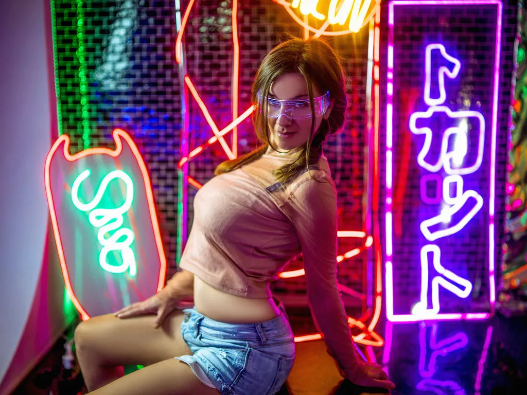 AnaHemsworth cam room