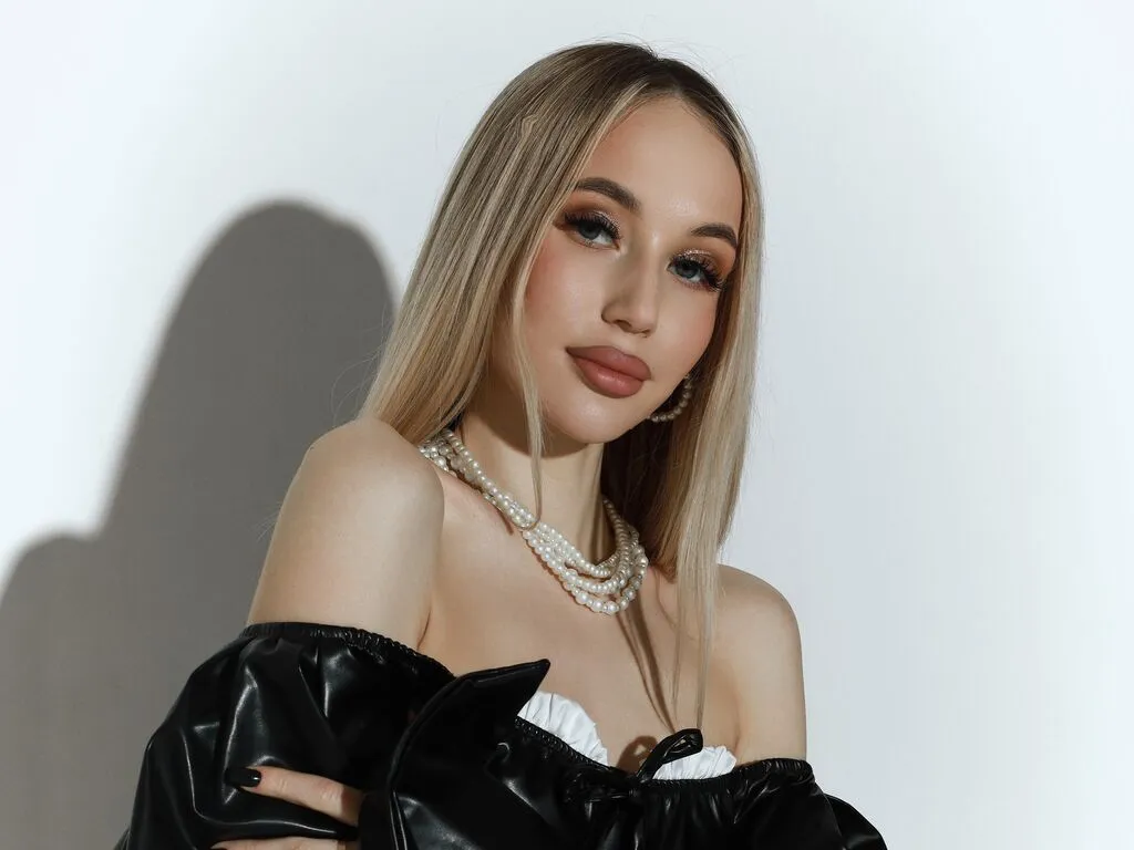 MarryDavies cam room